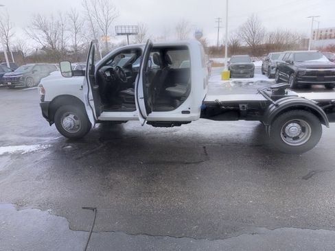 Used 2022 RAM 3500 Tradesman w/ Max Tow Package image 14