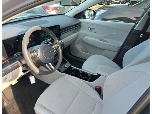 Used 2024 Hyundai Kona SEL FWD image 5