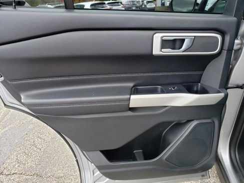 Used 2021 Ford Explorer XLT w/ Class III Trailer Tow Package image 13