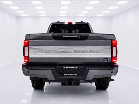 Used 2022 Ford F350 Platinum w/ FX4 Off-Road Package AWD/4WD image 10