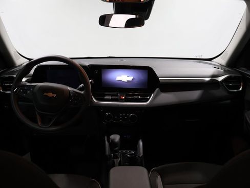 Used 2025 Chevrolet TrailBlazer LT image 16