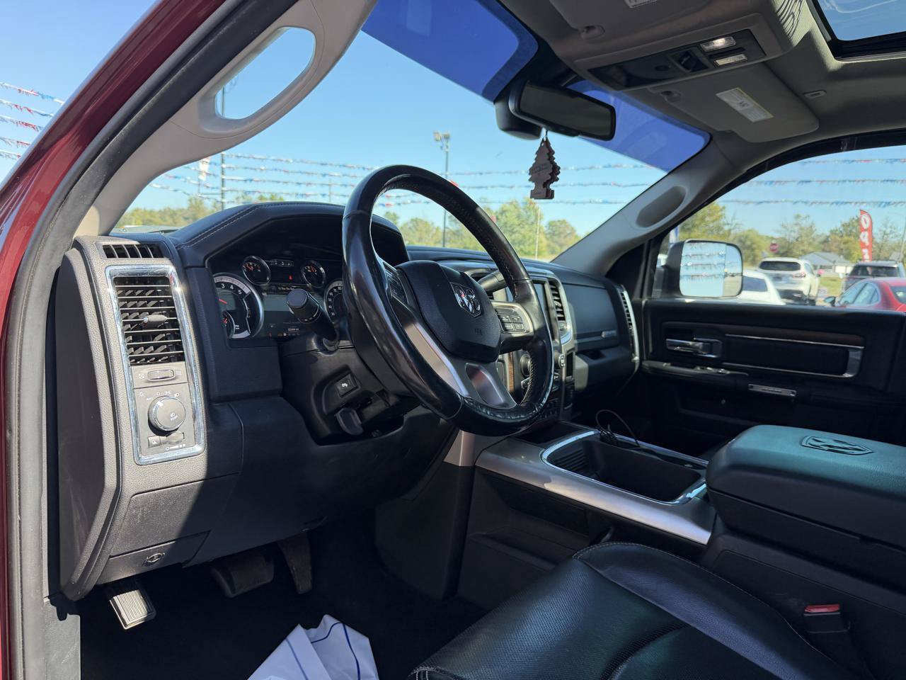 Used 2017 RAM 2500 Laramie w/ Sport Appearance Group AWD/4WD image 13