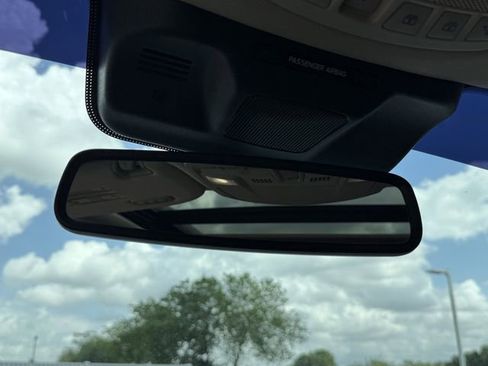 Used 2022 Ford Expedition Limited image 26