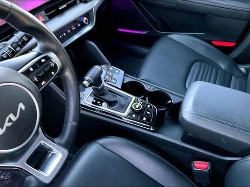 Used 2023 Kia Sportage SX image 14