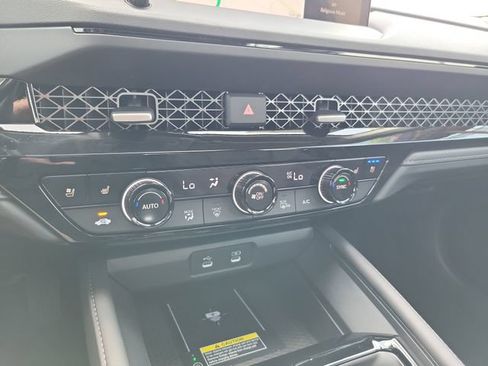 Certified 2025 Honda Accord Touring image 24