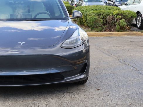 Used 2022 Tesla Model 3 image 14