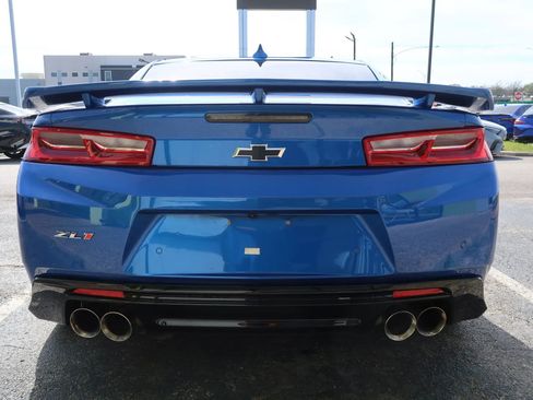 Used 2018 Chevrolet Camaro ZL1 image 9