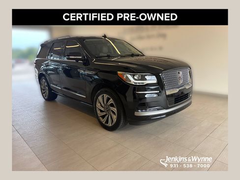 Certified 2023 Lincoln Navigator Reserve AWD/4WD image 1