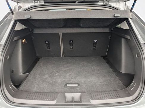 Used 2025 Chevrolet Trax ACTIV w/ Sunroof Package image 10