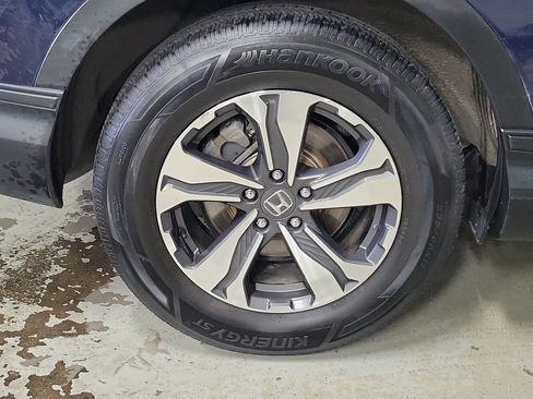 Used 2019 Honda CR-V LX image 5