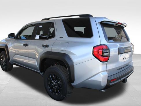 New 2026 Toyota 4Runner SR5 AWD/4WD image 12