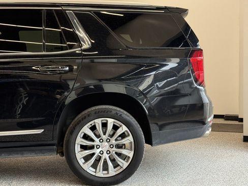 Used 2023 GMC Yukon Denali AWD/4WD image 4