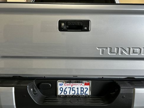 Used 2016 Toyota Tundra SR5 w/ SR5 Upgrade Package RWD image 45