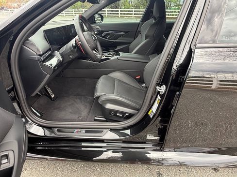 Used 2026 BMW M5 w/ Executive Package AWD/4WD image 29