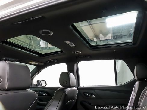 Used 2023 Chevrolet Traverse RS w/ LPO, Floor Liner Package image 13