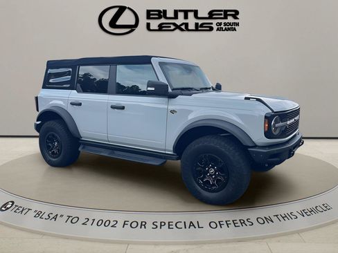 Used 2022 Ford Bronco Wildtrak AWD/4WD image 3