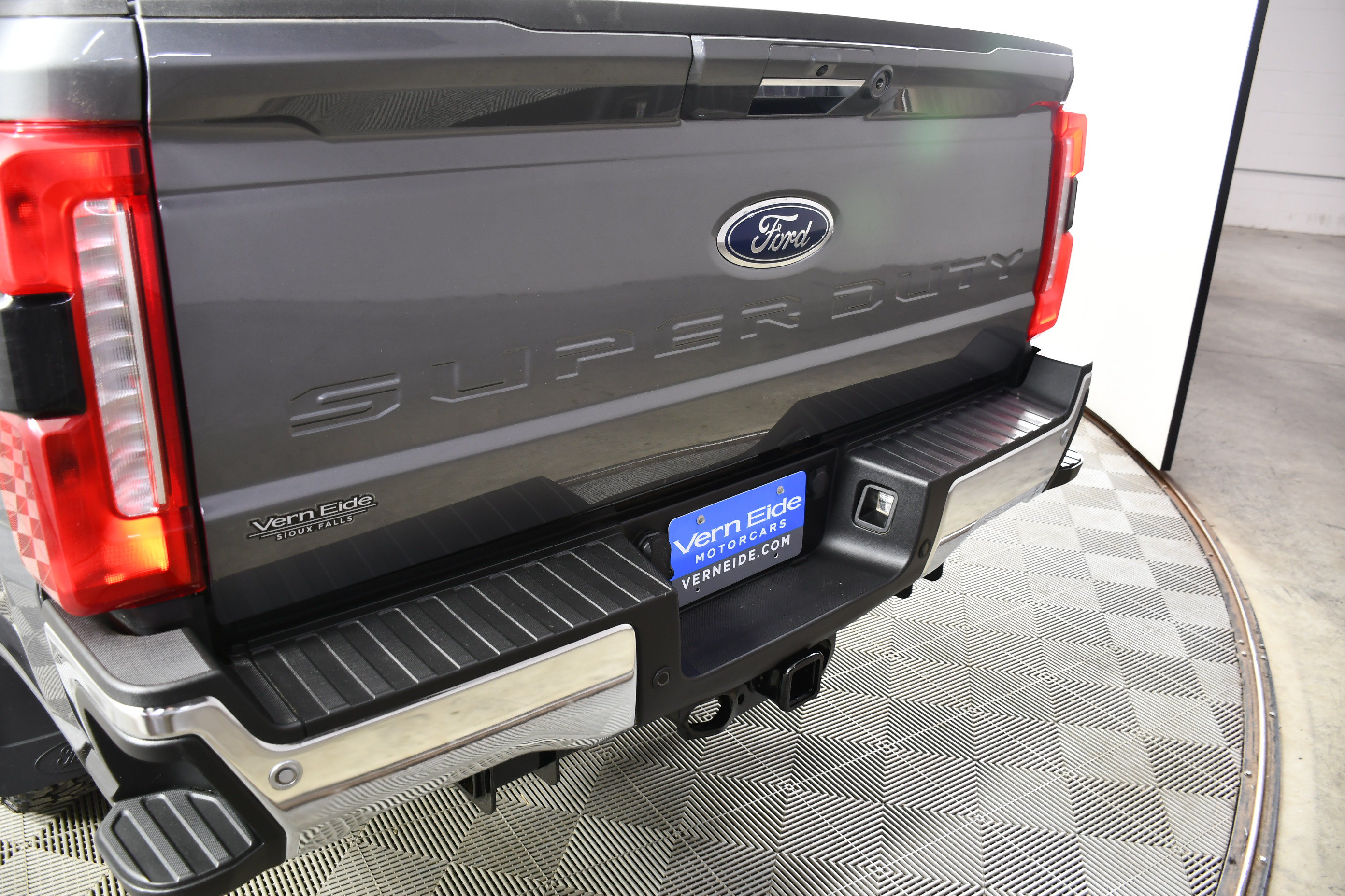 Used 2024 Ford F350 Lariat w/ Chrome Package AWD/4WD image 15