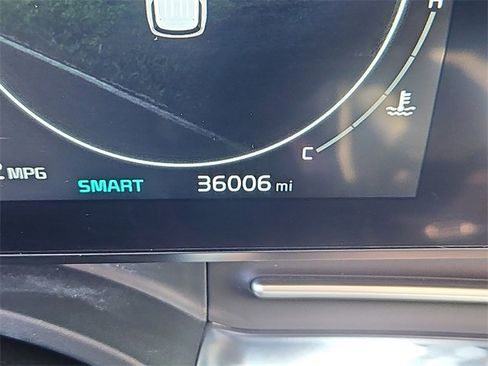 Certified 2024 Kia Carnival SX Prestige image 13