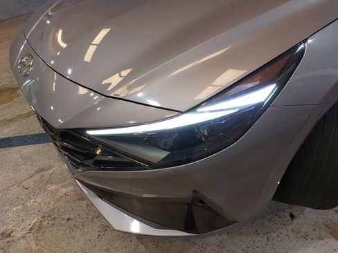 Certified 2023 Hyundai Elantra Limited w/ Cargo Package FWD image 33