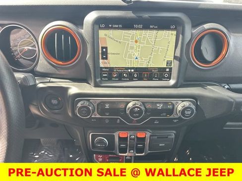 Used 2023 Jeep Gladiator Mojave AWD/4WD image 17