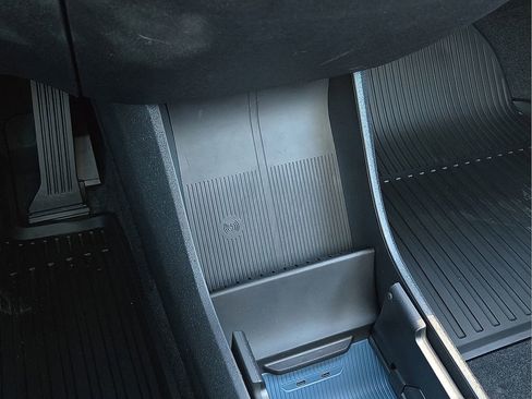 New 2026 Volvo EX30 Ultra image 24