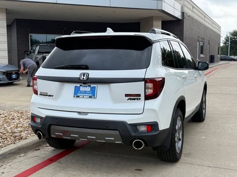 Used 2023 Honda Passport TrailSport image 6