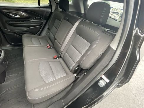 Used 2023 GMC Terrain SLE w/ Driver Convenience Package FWD image 24