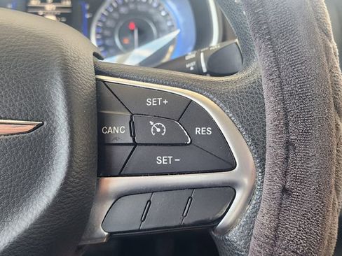 Used 2016 Chrysler 200 Limited FWD image 24