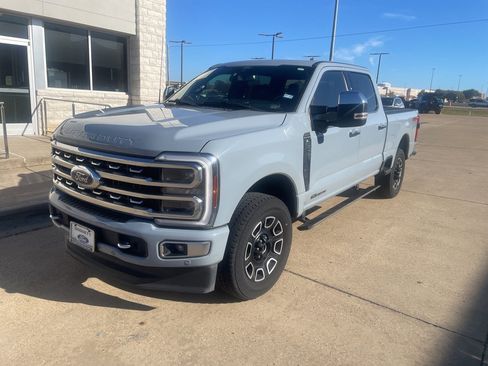 Used 2024 Ford F250 Platinum w/ FX4 Off-Road Package image 1