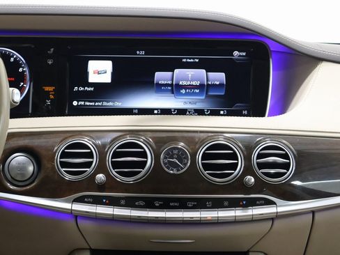 Used 2017 Mercedes-Benz S 550 4MATIC Sedan image 19