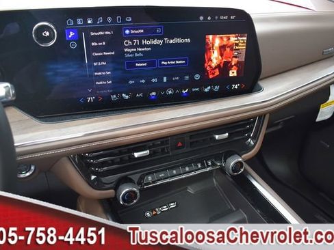 Used 2025 Chevrolet Tahoe High Country image 41