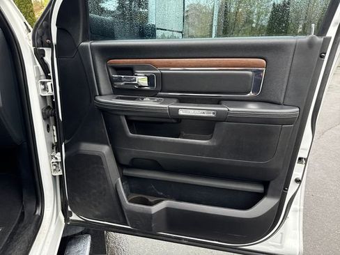 Used 2016 RAM 5500 Laramie AWD/4WD image 25