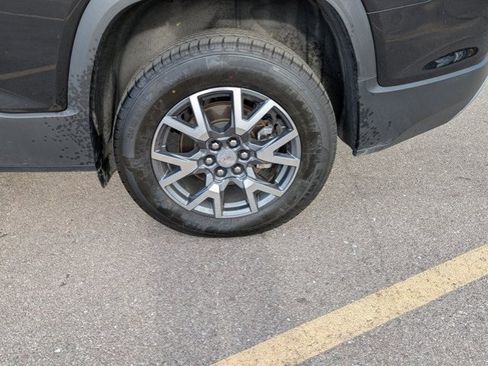 Used 2023 GMC Acadia SLT image 22