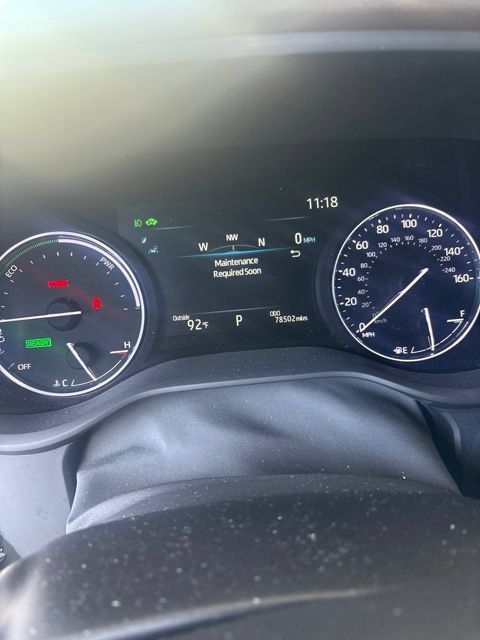 Used 2022 Toyota Sienna Platinum AWD/4WD image 5