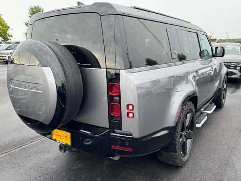 Used 2024 Land Rover Defender 130 X-Dynamic SE AWD/4WD image 3