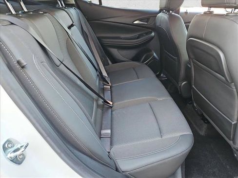 Used 2023 Buick Encore GX Select w/ Sport Touring Package FWD image 18