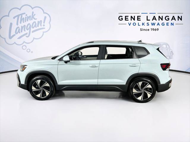 New 2027 Volkswagen Taos SE AWD/4WD image 8