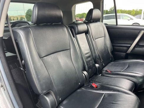 Used 2012 Toyota Highlander SE w/ Tow Pkg AWD/4WD image 26