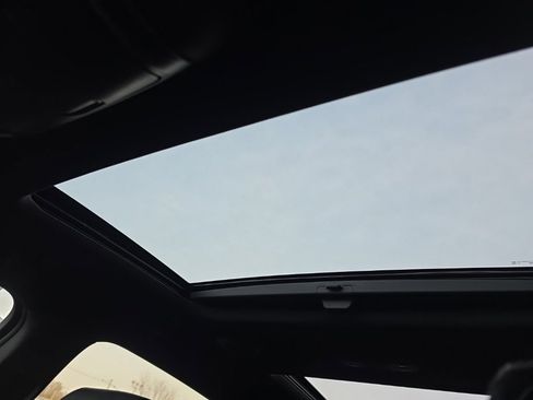 Used 2024 Buick Enclave Avenir w/ Avenir Technology Package image 30