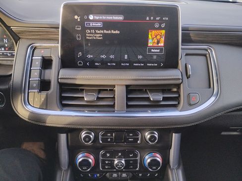 Used 2023 GMC Yukon XL SLT image 18