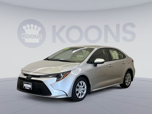 Used 2023 Toyota Corolla LE image 1