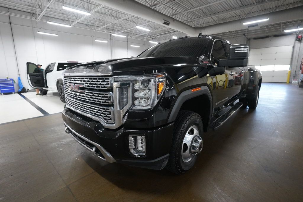 Used 2021 GMC Sierra 3500 Denali w/ Denali Ultimate Package AWD/4WD image 13