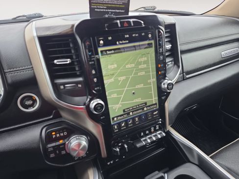 Used 2019 RAM 1500 Laramie AWD/4WD image 13