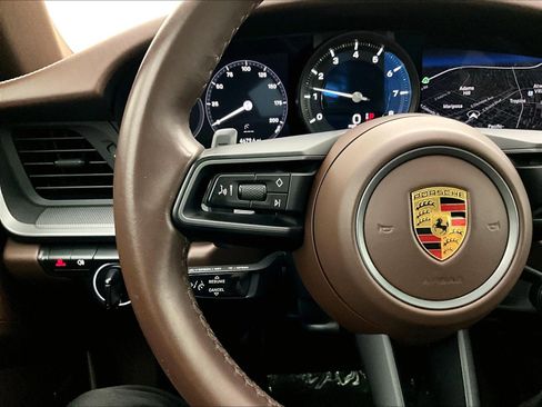 Used 2022 Porsche 911 Carrera RWD image 21