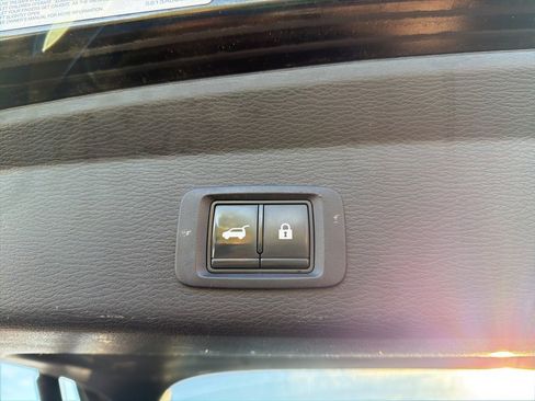 Used 2022 Mitsubishi Outlander SE image 9