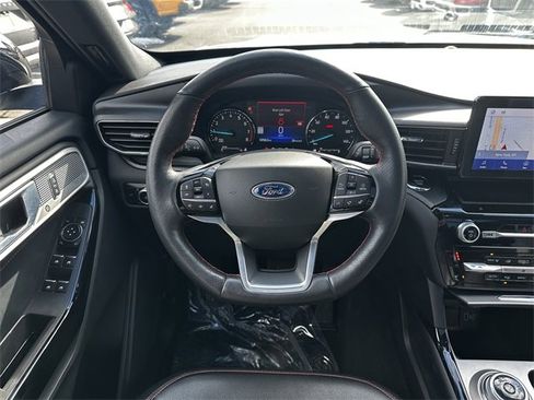 Certified 2023 Ford Explorer ST-Line w/ Class IV Trailer Tow Package image 14