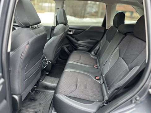 Used 2020 Subaru Forester Premium image 23