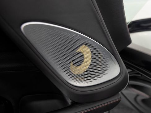Used 2022 McLaren GT RWD image 11