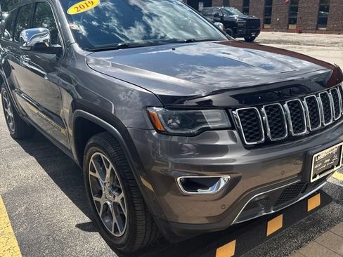 Used 2019 Jeep Grand Cherokee Limited w/ Luxury Group II AWD/4WD image 2