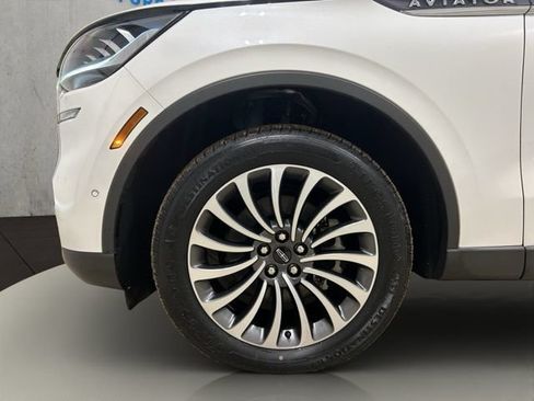 Used 2021 Lincoln Aviator Reserve w/ Elements Package Plus AWD/4WD image 25